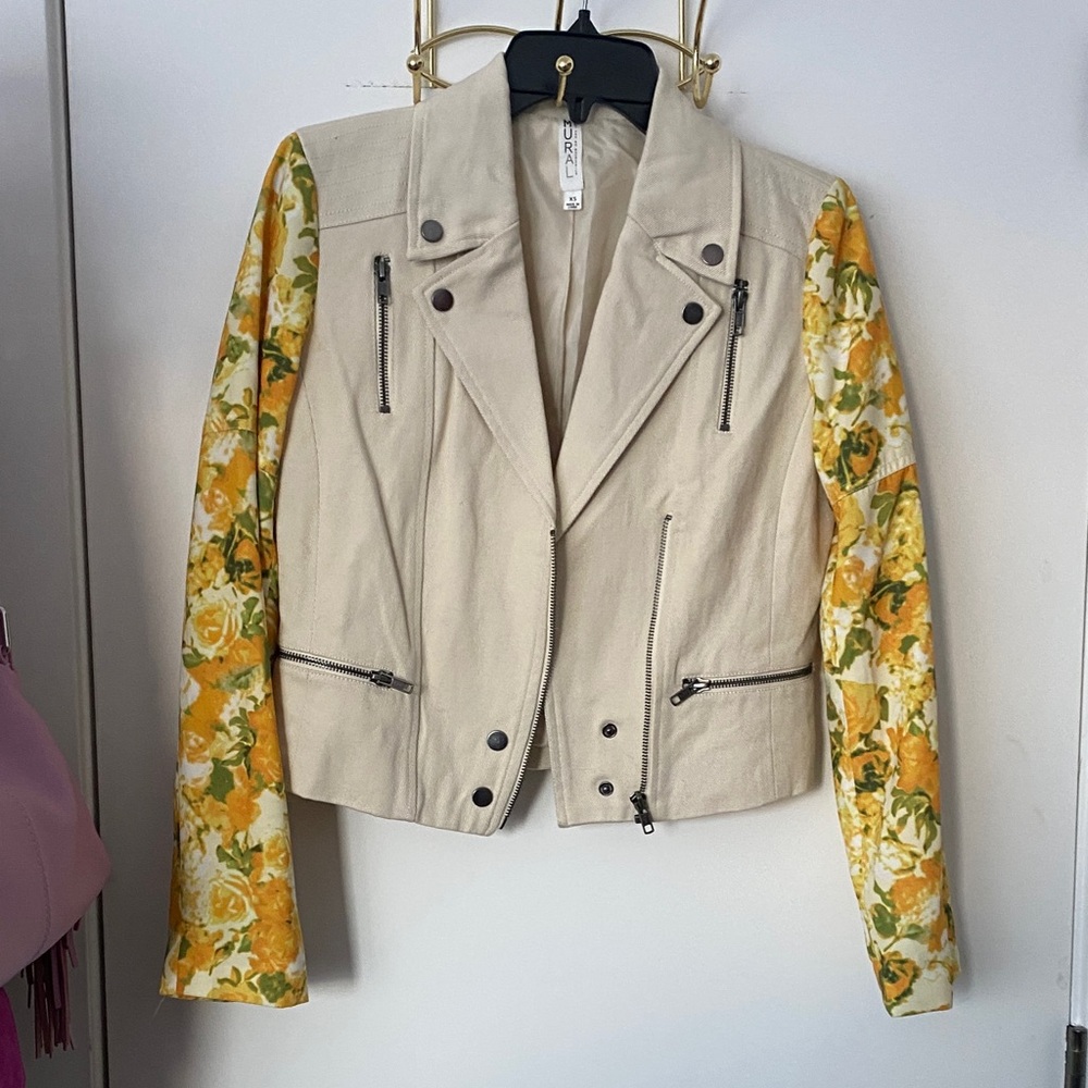 🌼Cream Denim Moto Style Jacket with Yellow Floral Sleeves